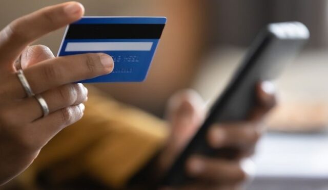 Kredi Kartı Yıllık Aidatlarından Nasıl Tasarruf Edilir
